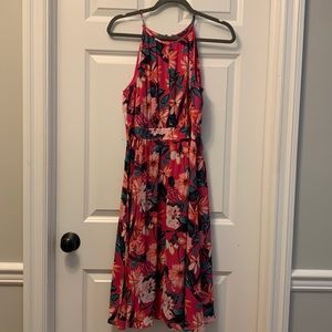 Ann Taylor size 6 floral halter dress